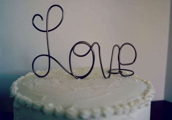 Свадьба - Wedding Cake Topper - Custom Wire Love - Personalized LOVE