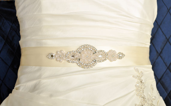 زفاف - EMMA Wedding Belt, Wedding Sash, Bridal Belt, Bridal Sash, Dress Belt, Bridesmaid Belt, Ivory Rhinestone Belt, Beaded Belt, Custom Colors