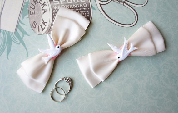 Hochzeit - Olivia Paige - White satin pin up swallow rockabilly shoe clips wedding