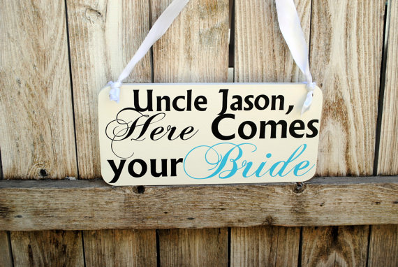 Mariage - Uncle Here Comes your bride flower girl and ring bearer sign with Ribbon handle DOUBLE SIDED