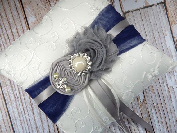 Hochzeit - Ring Bearer Pillow  / Grey Navy Blue Ring Bearer Pillow / YOU DESIGN / Navy blue Grey Ring Bearer Pillow / Navy Ivory Ring bearer Pillow