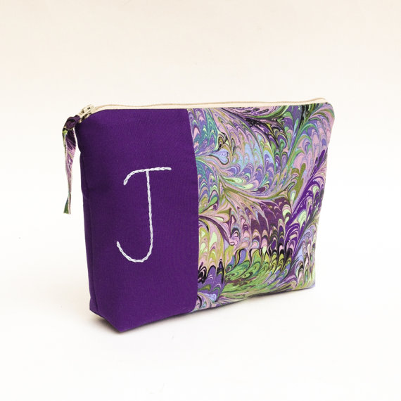 زفاف - Personalized Initial Bag in Purple and Green, Monogram Bridesmaid Gift, Wedding Clutch Bag, Letter J MADE TO ORDER