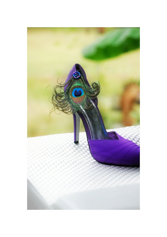 Свадьба - Engagement Peacock Shoe Clips. Wedding Special Day Accessory, Multicolor Royal Blue Green Purple, Burlesque Boudoir Bride Bridal Bridesmaid