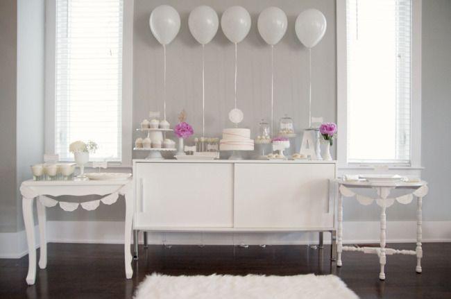 Hochzeit - Pure White DIY Party With A Hint Of Pink: Balloons, Doilies & Hearts