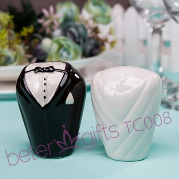 Wedding - Bride & Groom Salt & Pepper Shaker Favors