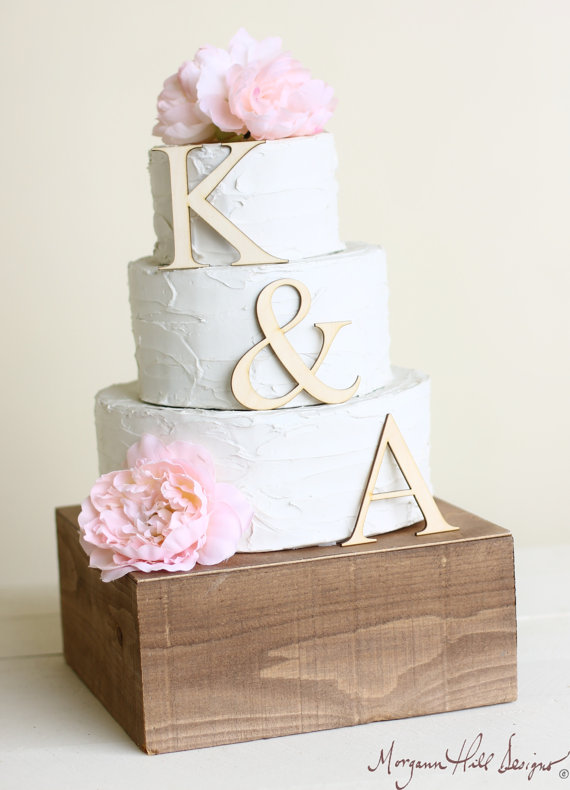 Свадьба - Personalized Wedding Cake Topper Wood Initials Rustic Chic Country Barn Decor Cake Decorations (Item Number 140303) NEW ITEM