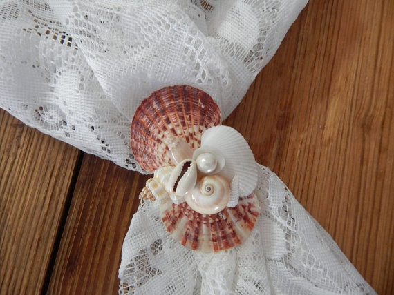 Hochzeit - Seashell Tie Backs, Beach Wedding Accessories, Destination Wedding, Beach Decor, Seashell Wedding, Candle Decoration, Curtain Tie Backs