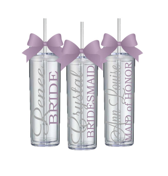 Свадьба - 7 Skinny Personalized Bridesmaid Tumblers - Wedding Party Acrylic Tall Tumblers - SET of SEVEN