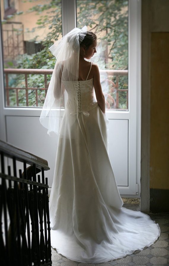 Свадьба - Wedding Veil - Middle lenghth White Tulle Veil