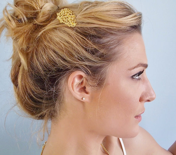 Hochzeit - Gold Filigree Hair Comb - Gold Bridal hair comb - Wedding Hair Accessory - Bridesmaids Hair Jewelry - Wedding Hair Piece - Bridesmaid Gift
