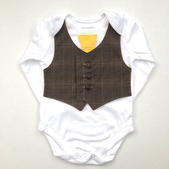 Mariage - Cute baby clothes, newborn boy clothes, baby boy clothing, green eco conscious, brown and canary yellow, gifts for babies