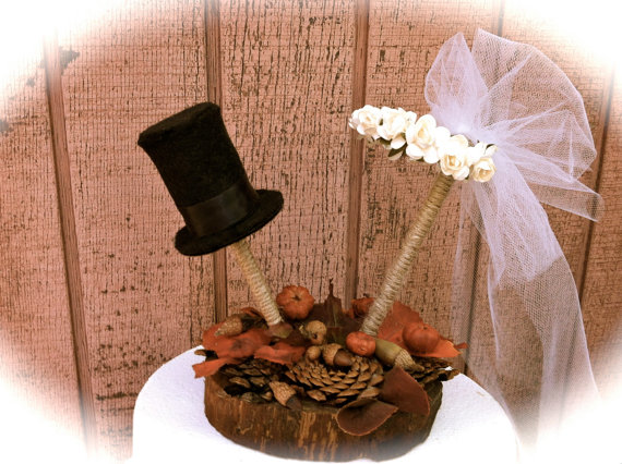 Hochzeit - Rustic wedding cake topper fall country pine cone forest weddings