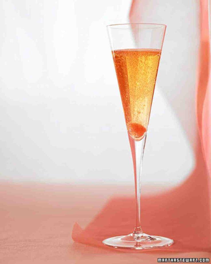 Hochzeit - Classic Champagne Cocktail