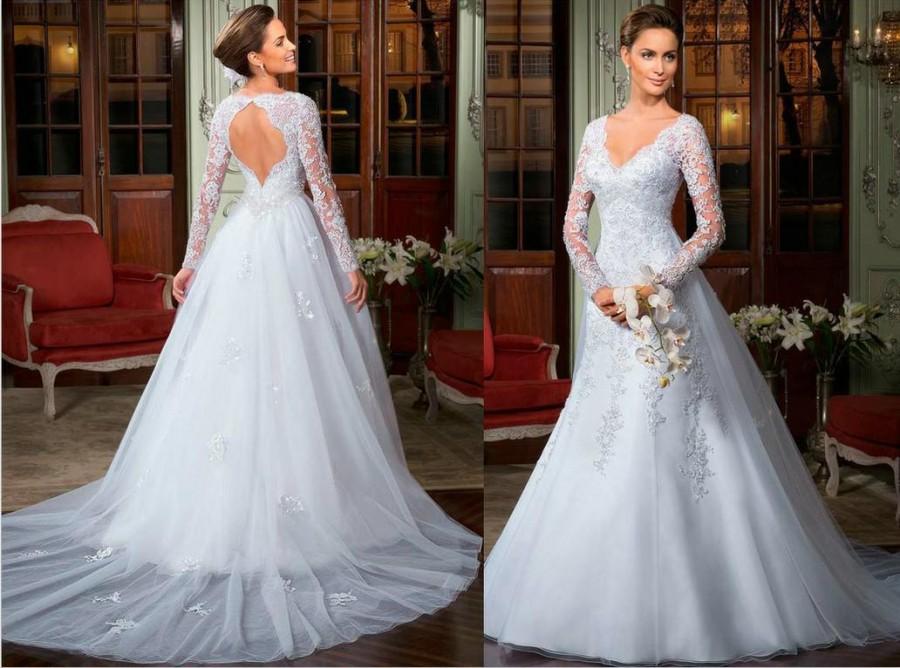 زفاف - 2014 Best-selling A-Line Backless Wedding Dresses Long Sleeves V-Neckline Sheath Lace Mermaid Court Train Tulle Appliqued Wedding Gowns Online with $123.75/Piece on Hjklp88's Store 