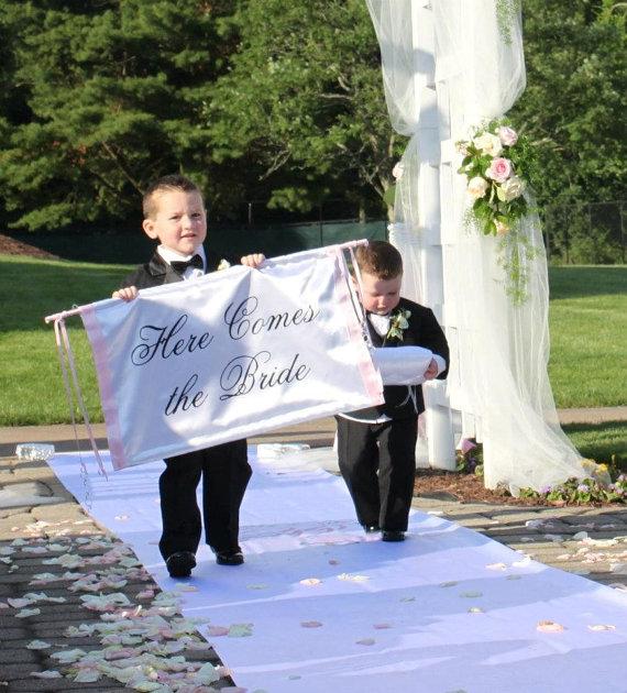 Mariage - Wedding Here Comes the Bride Banner Fabric Ceremony Banner Ringbearer Flower Girl