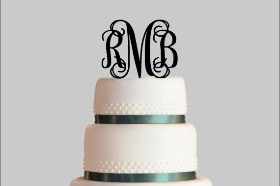 Hochzeit - Wedding Cake Topper, Vine Monogram Cake Topper, Personalized Cake Topper, Interlocking Monogram Acrylic Cake Topper