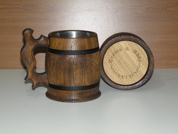 زفاف - Wooden Beer mug with your names, 0,8 l (27oz) , natural wood, stainless steel inside,groomsmen gift
