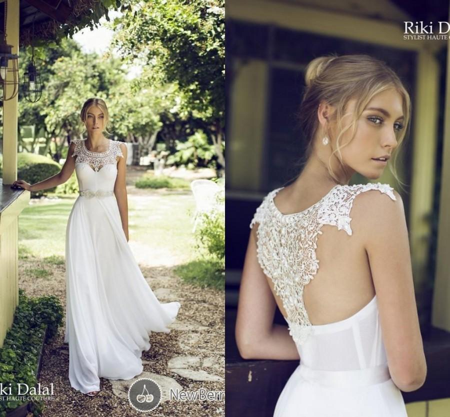 Hochzeit - 2014 Bridal Dress A-Line Scoop Chiffon Lace Garden Wedding Gown Appliques Pearls Beads Backless Sleeveless Sweep Train by Riki Dalal Online with $96.76/Piece on Hjklp88's Store 