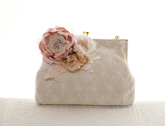 زفاف - Bridal beaded vintage clutch purse with flowers, wedding purse, bridal framed clutch handbag, ivory, blush, champagne reclaimed vintage
