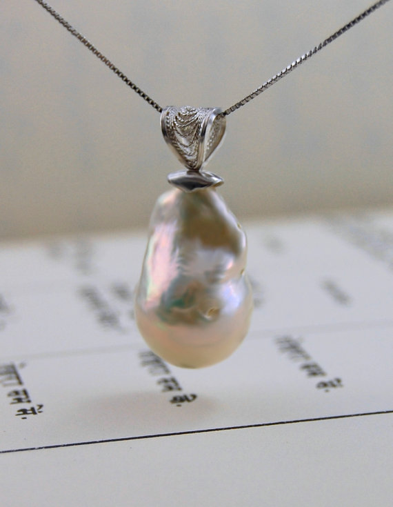 Mariage - Fiona - Huge freshwater pearl pendant, pearl necklace, sterling silver, wedding, Bridal fashion, for her, gift idea, jewelry, anniversary