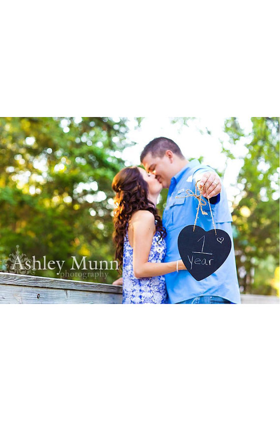 زفاف - Rustic Chalkboard Sign - Hanging Heart Chalkboard Sign - Rustic Wedding - Shabby Chic Wedding - Flower Girl Prop - Ring Bearer Prop