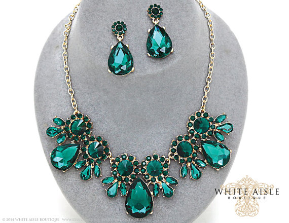 Hochzeit - Emerald Green Bridal Statement Necklace Set, Crystal Wedding Jewelry Set, Vintage Inspired Necklace, Rhinestone Necklace, Bridal Necklace