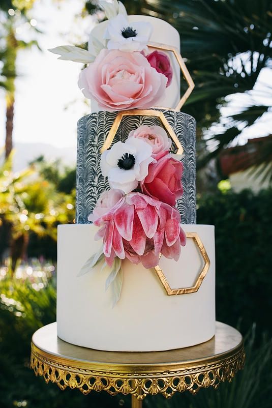 زفاف - 2015 Wedding Cake Trends We Love!