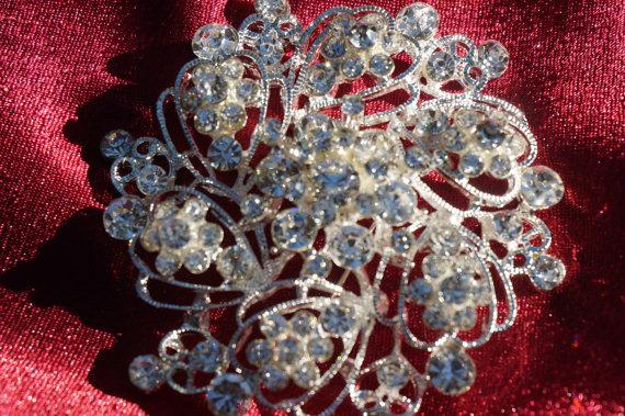 Hochzeit - Rhinestone Brooch - Wedding Brooch Pin - Crystal Brooch - Perfect For Bridal Bouquets - Bridal Sash- Bridesmaid Dress