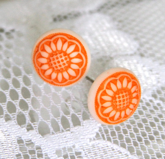 Mariage - Vintage Orange Glass  Round Floral Etched Post Earrings - Wedding, Beach, Bridal