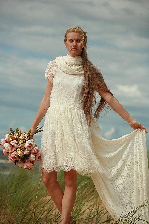 زفاف - White delicate lace short, knee length wedding dress with sleeves