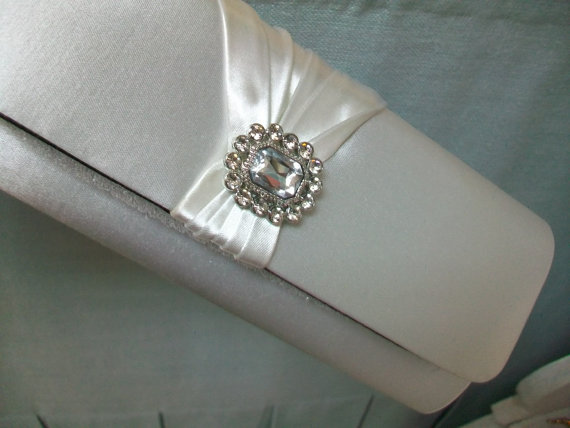 Hochzeit - Match Your Shoe Color - Wedding Clutch - Choose From Over 100 Colors - Dyeable Clutch - Wedding Purse - Crystal Clutch - Wedding Handbag