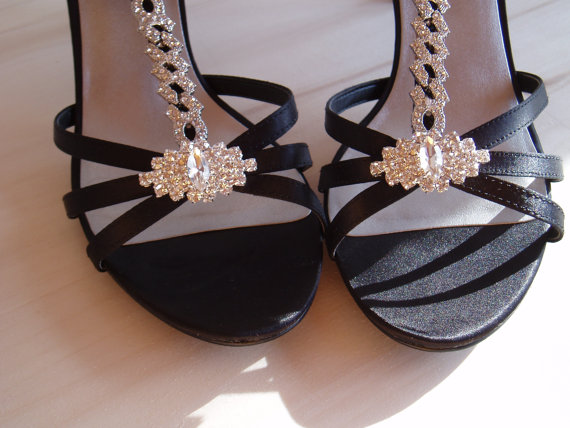 Hochzeit - Rhinestone Bridal Shoe Clips Bridesmaid shoeclips crystal Wedding shoes bling bridesmaids