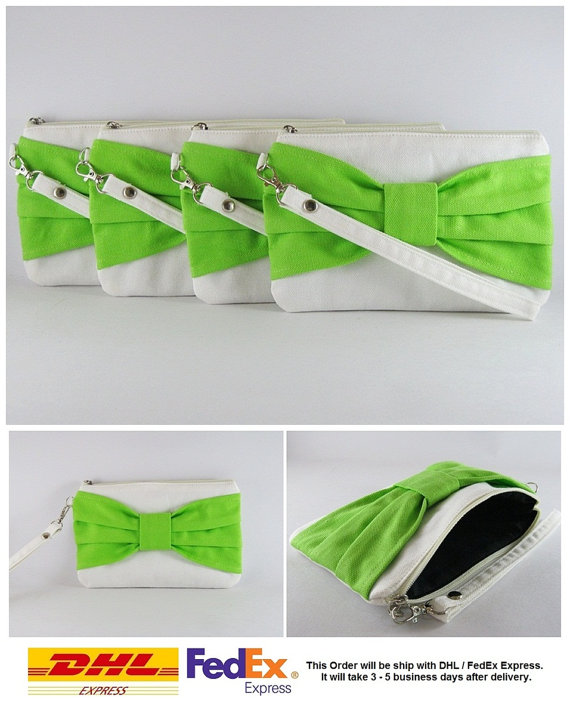 زفاف - SUPER SALE - Set of 7 Ivory with Lime Green Bow Clutches - Bridal Clutches, Bridesmaid Wristlet, Wedding Gift, Zipper Pouch - Made To Order