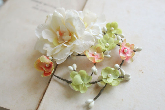 Mariage - Rustic Bridal Hair Flower Ivory Lime Green Pink Flower Hair Clip Wedding Hairpiece Bridal Flower Clip Wedding Headpiece Pearls Nature