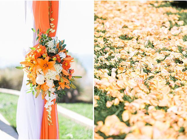 Hochzeit - Terranea Resort Wedding With Ivory And Coral Details