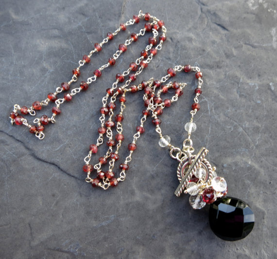 زفاف - Front toggle black spinel and garnet necklace - sterling silver necklace - gemstone jewelry - bridal jewelry - vampire fashion - steampunk