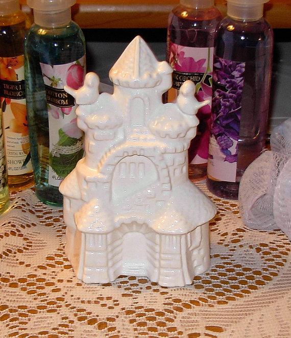 Wedding - Ceramic Sand Castle Wedding Cake Topper  -  "Sand Castle with Love Birds"  -  Classic White