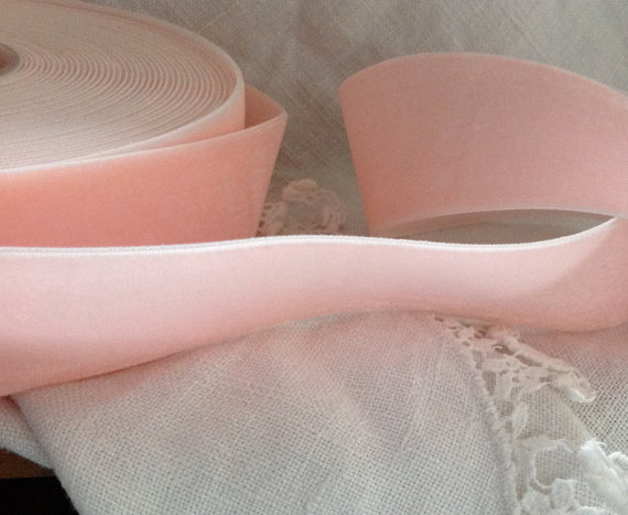 Mariage - soft pink velvet ribbon