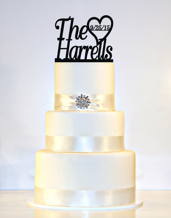 زفاف - Wedding Cake Topper Heart Monogram personalized with YOUR Last Name and Wedding Date