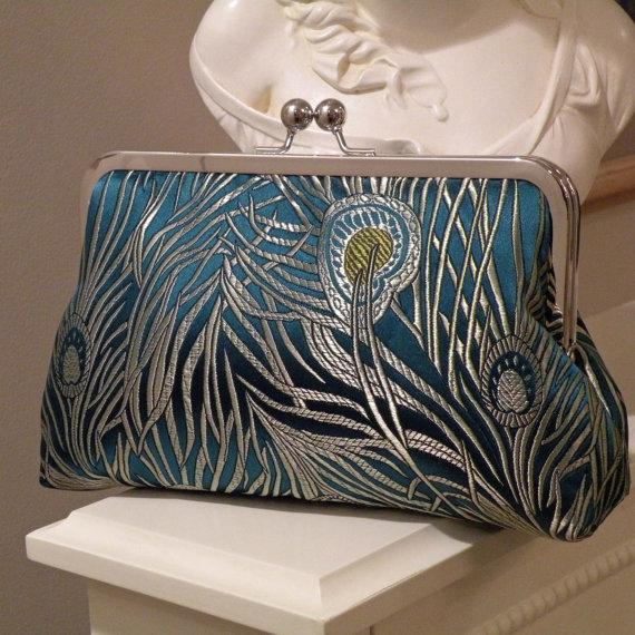 Свадьба - Peacock Feather Clutch/Purse/Bag..Silk Brocade..Teal and Gold/Silver..Wrap made to match..Free Monogram..Bridal..Wedding Gift
