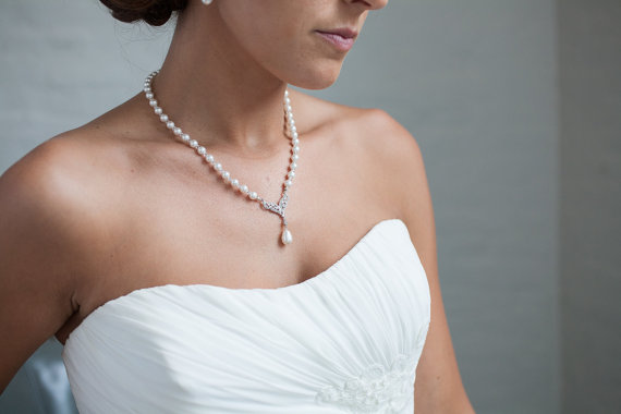 Hochzeit - Pearl Necklace, Pearl Rhinestone Bridal Necklace, Wedding Jewelry, Pearl Bridal Jewelry, Ivory Pearls, White Pearls