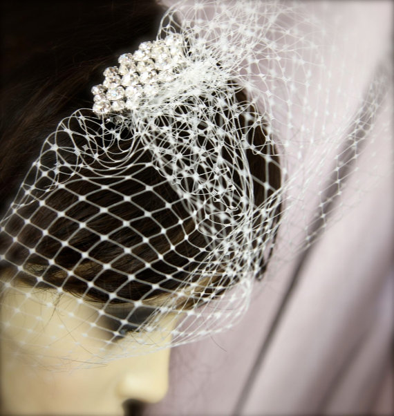 Mariage - Birdcage Veil Crystal Comb, Rhinestone Bridal Comb Hair Accessory, Tulle or Net Birdcage Veil with Rhinestone Comb, Crystal top Blusher Veil