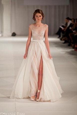 Wedding - 50 Gorgeous Wedding Dress Details That Are Utterly To Die For
