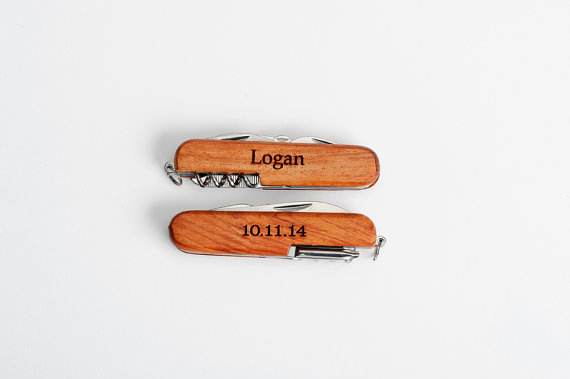 Mariage - Engraved Pocket Knives, Personalized Groomsmen Gift, Ring Bearer Gift, Graduation Gift, Knives