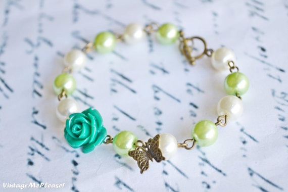 Mariage - Childrens Bracelet Flower Girl Gift Toddler Jewelry Pearl Bracelet Bridesmaids Bracelet Baby Girl Bracelet - Handmade Wedding Accessories