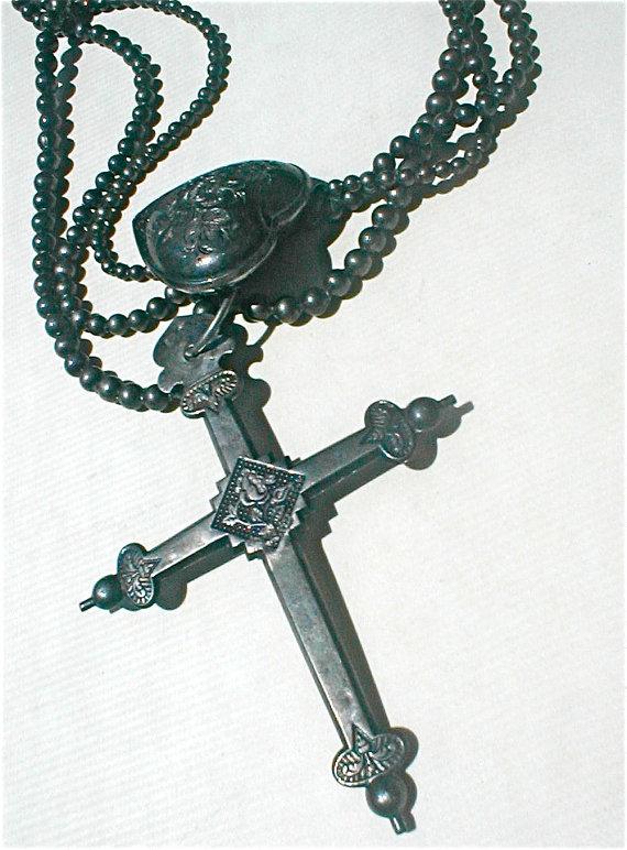 زفاف - Devotional Cross and Heart Sterling Necklace - Antique Crucifix and Heart - Circa 1900s Wedding Bridal Religious Necklace