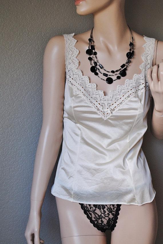 Свадьба - Vintage Ivory Scalloped Lace Camilsole - by Olga - 36