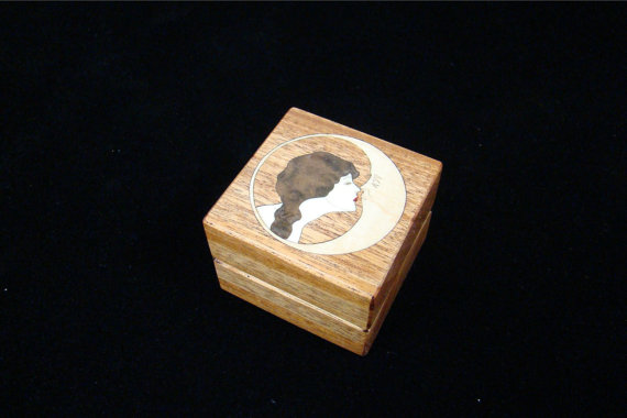 Wedding - Inlaid Engagement ring box, Goodnight Kiss.  Free shipping and engraving RB58
