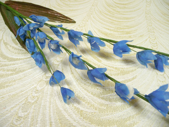 Hochzeit - Vintage Bellflower Spray Small Cornflower Blue Millinery Flowers for Bridal Bouquets Weddings Hair Crowns, Floral Arrangements, Crafts, Hats