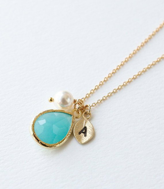 Свадьба - Mint Stone Necklace with Swarovski pearl and Initial Necklace Bridesmaid Gift Mint Green Necklace Personalized Necklace Maid of Honor Gift